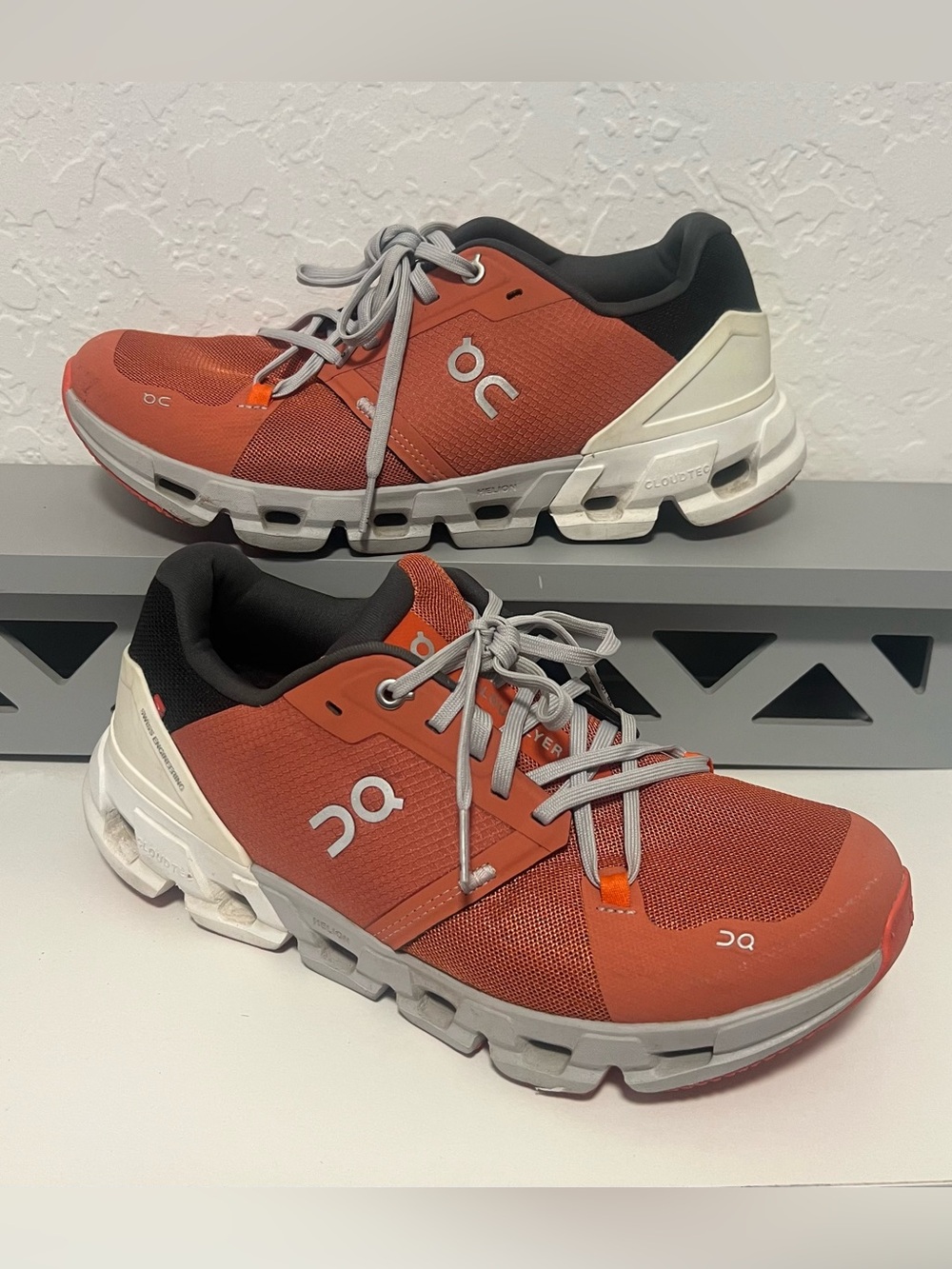 On Cloudflyer 4 Running Shoes – Ginger & White – Men’s 8.5 | Excellent Condition